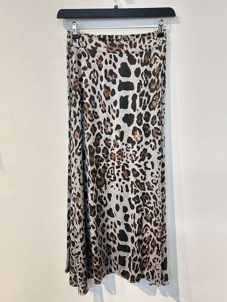 Einheitsgröße: bis 42 Material: 100% Viscose