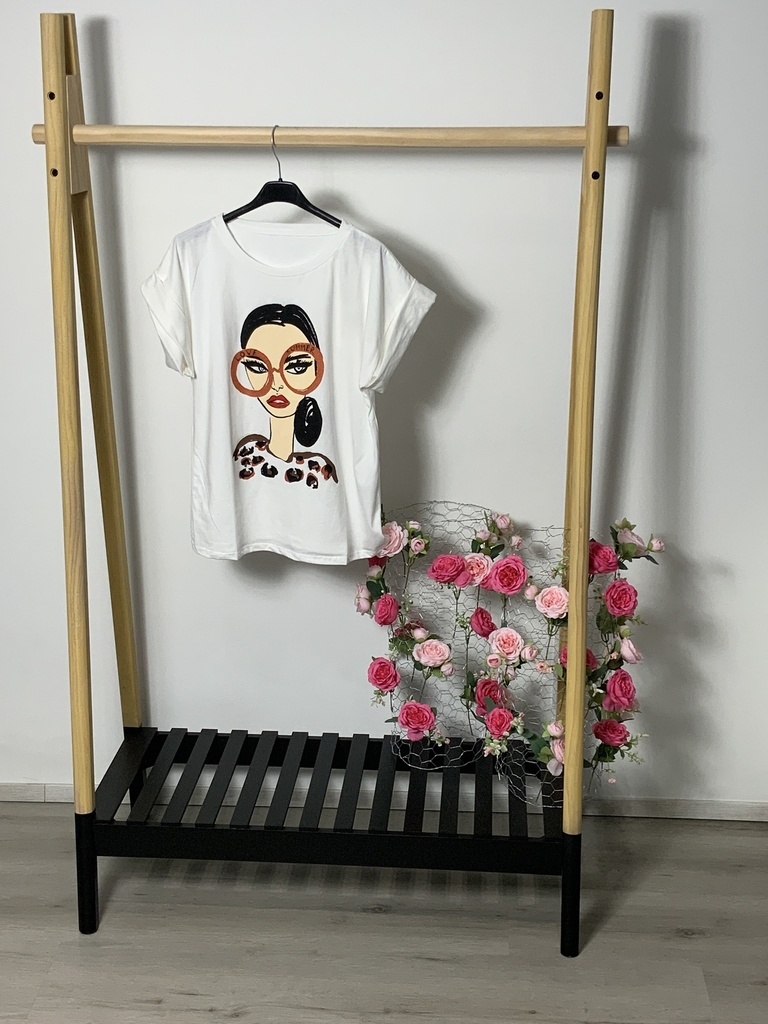 FIR. 16946 T-Shirt mit  Bild Frau mit Brille